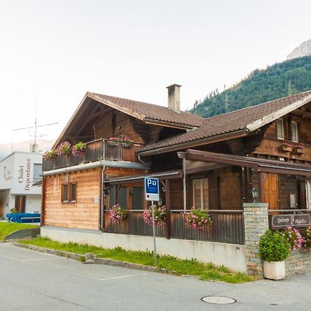 Ristorante Pensione Chalet Stazione Poschiavo Exteriör bild