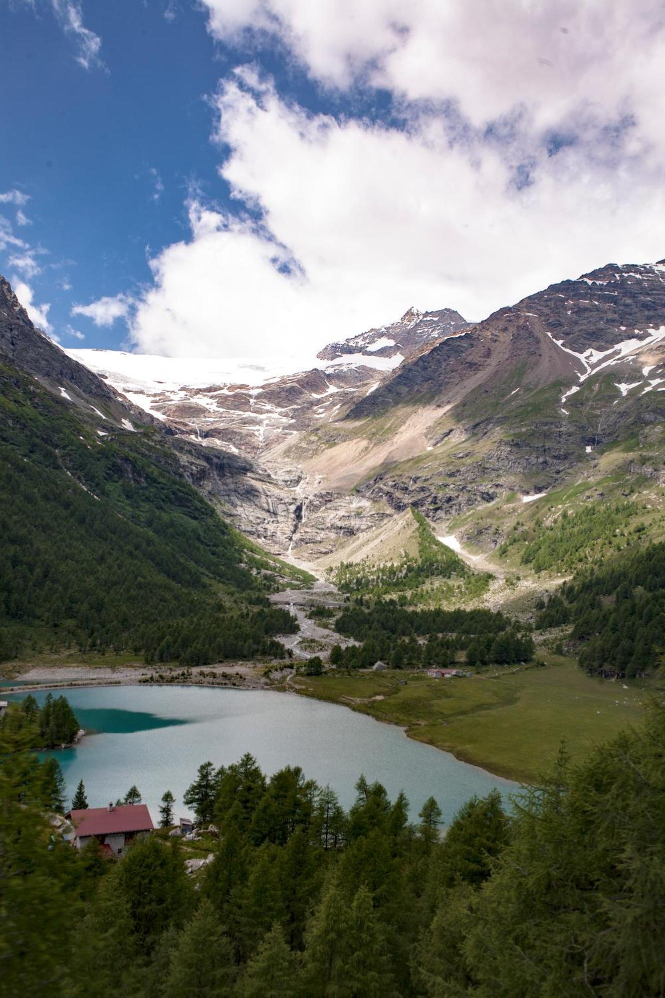 Ristorante Pensione Chalet Stazione Hotell Poschiavo Exteriör bild